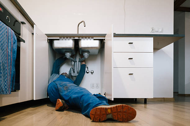 Professional Pipe Repair technician working in Garrison, TX